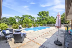 10400 W Pallottine Dr, Greenfield, WI 53228 - Photo 29