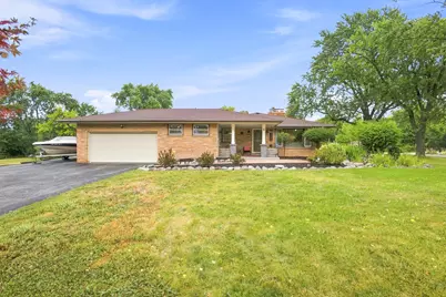 10400 W Pallottine Dr, Greenfield, WI 53228 - Photo 33