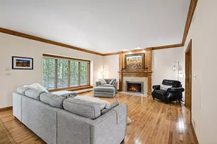 17155 Vanderbilt St, Brookfield, WI 53005 - Photo 7