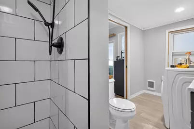 1450 N Humboldt Ave, Milwaukee, WI 53202 - Photo 17