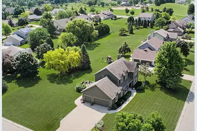 W151N10742  Preserve Pkwy, Germantown, WI 53022 - Photo 43