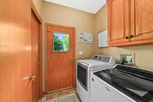 W151N10742 Preserve Pkwy, Germantown, WI 53022 - Photo 21