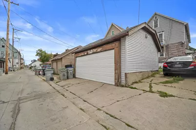 1225 S 35th St, Milwaukee, WI 53215 - Photo 3