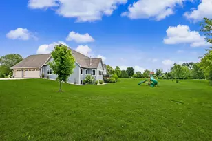 2635 Sunset Rd, Port Washington, WI 53074 - Photo 31