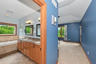 2635 Sunset Rd, Port Washington, WI 53074 - Photo 9