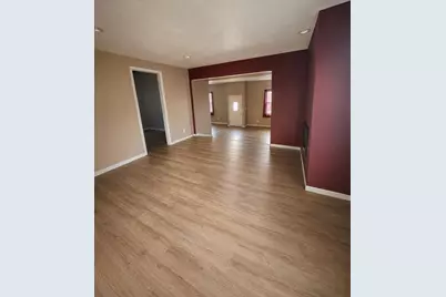 2143  Clark St, Racine, WI 53403 - Photo 5