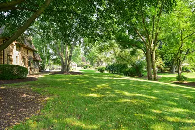 16015  Mark Dr, Brookfield, WI 53005 - Photo 39