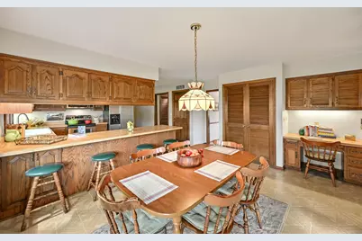 16015  Mark Dr, Brookfield, WI 53005 - Photo 13