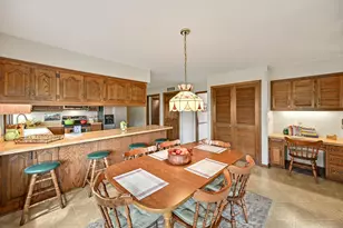 16015 Mark Dr, Brookfield, WI 53005 - Photo 13