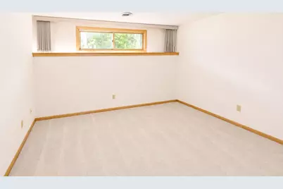 5915  Taylor Ave #1, Racine, WI 53403 - Photo 17