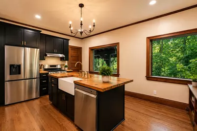 6789 N Elm Tree Rd, Glendale, WI 53217 - Photo 7