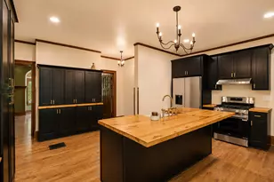 6789 N Elm Tree Rd, Glendale, WI 53217 - Photo 1