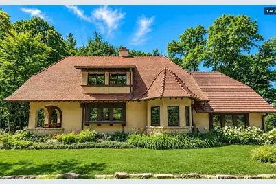 6789 N Elm Tree Rd, Glendale, WI 53217 - Photo 1