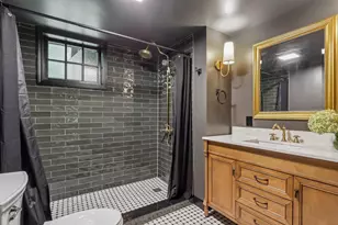 6789 N Elm Tree Rd, Glendale, WI 53217 - Photo 23