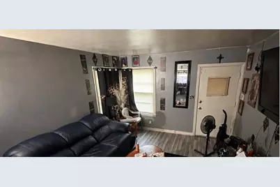 4572 N 37th St, Milwaukee, WI 53209 - Photo 5