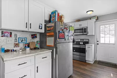 3850 S 18th St, Milwaukee, WI 53221 - Photo 11