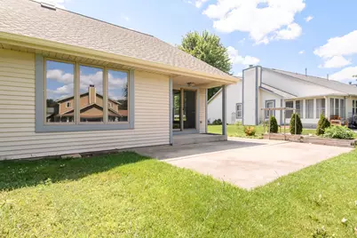 N58W23798  Hastings Ct, Sussex, WI 53089 - Photo 5