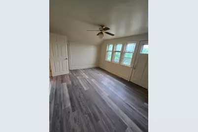 4136 N 21st St, Milwaukee, WI 53209 - Photo 7