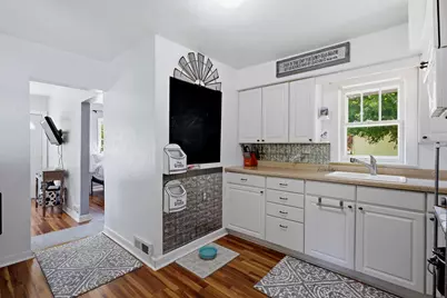 4316  Delta St, Manitowoc, WI 54220 - Photo 3