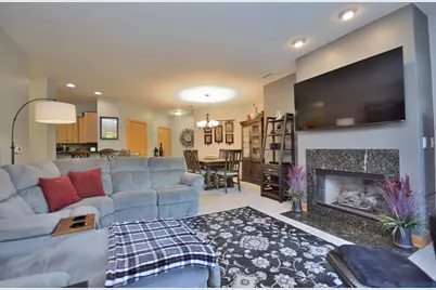 N74W13737  Appleton Ave #116, Menomonee Falls, WI 53051 - Photo 5