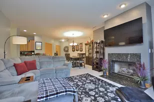 N74W13737 Appleton Ave, Menomonee Falls, WI 53051 - Photo 5
