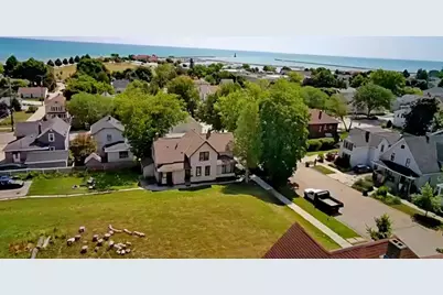 422  Niagara Ave, Sheboygan, WI 53081 - Photo 5