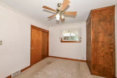 2400 S 100th St, West Allis, WI 53227 - Photo 15