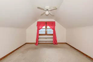 2400 S 100th St, West Allis, WI 53227 - Photo 19