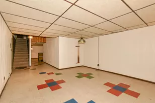 2367 S 118th St, West Allis, WI 53227 - Photo 35