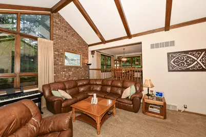 2367 S 118th St, West Allis, WI 53227 - Photo 11