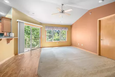 N82W13392  Fond Du Lac Ave #201, Menomonee Falls, WI 53051 - Photo 17