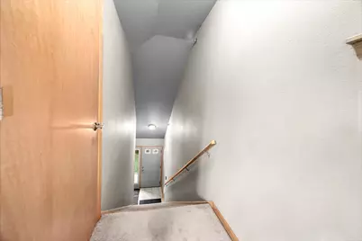 N82W13392  Fond Du Lac Ave #201, Menomonee Falls, WI 53051 - Photo 37