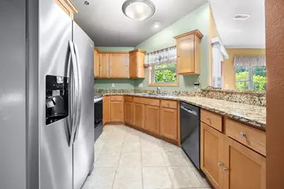 N82W13392  Fond Du Lac Ave #201, Menomonee Falls, WI 53051 - Photo 15