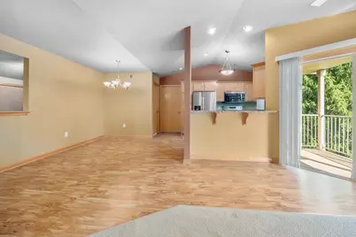 N82W13392  Fond Du Lac Ave #201, Menomonee Falls, WI 53051 - Photo 21
