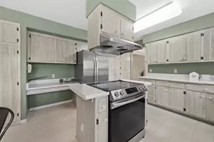 13005 W Scarborough Dr, New Berlin, WI 53151 - Photo 11