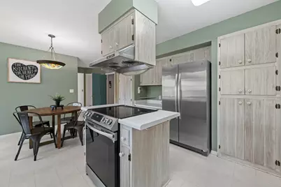 13005 W Scarborough Dr, New Berlin, WI 53151 - Photo 15