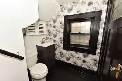 2565 N Grant Blvd, Milwaukee, WI 53210 - Photo 21