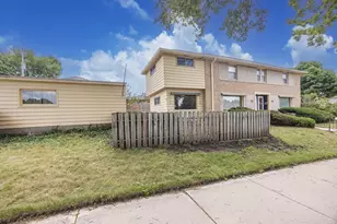 2704 N 84th St, Milwaukee, WI 53222 - Photo 3