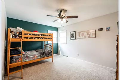 3615 W Barnard Ave, Greenfield, WI 53221 - Photo 13