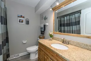 N110W15845 Catskill Ln, Germantown, WI 53022 - Photo 19