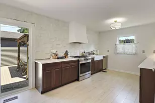 906 114th St, Pleasant Prairie, WI 53158 - Photo 5