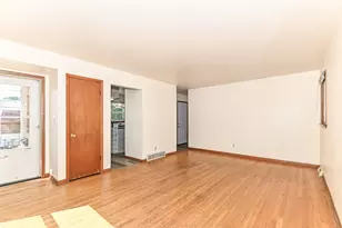 1728 Cleveland Ave, Racine, WI 53405 - Photo 7