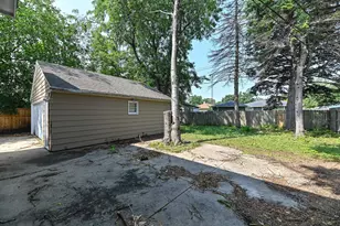 1728 Cleveland Ave, Racine, WI 53405 - Photo 33