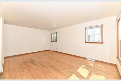 1728  Cleveland Ave, Racine, WI 53405 - Photo 7