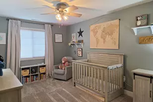 W240N2566 E Parkway Meadow Circle, Pewaukee, WI 53072 - Photo 13