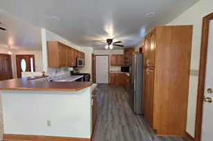 10719 W Calumet Rd, Milwaukee, WI 53224 - Photo 15