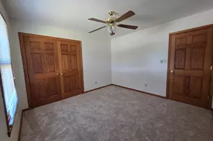 10719 W Calumet Rd, Milwaukee, WI 53224 - Photo 21