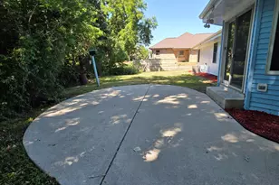10719 W Calumet Rd, Milwaukee, WI 53224 - Photo 7