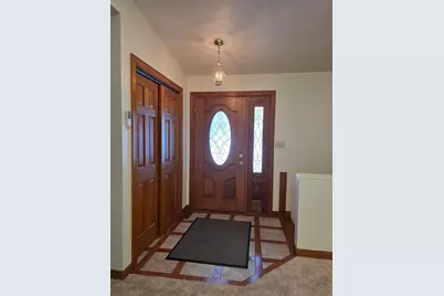 10719 W Calumet Rd, Milwaukee, WI 53224 - Photo 9