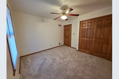 10719 W Calumet Rd, Milwaukee, WI 53224 - Photo 23